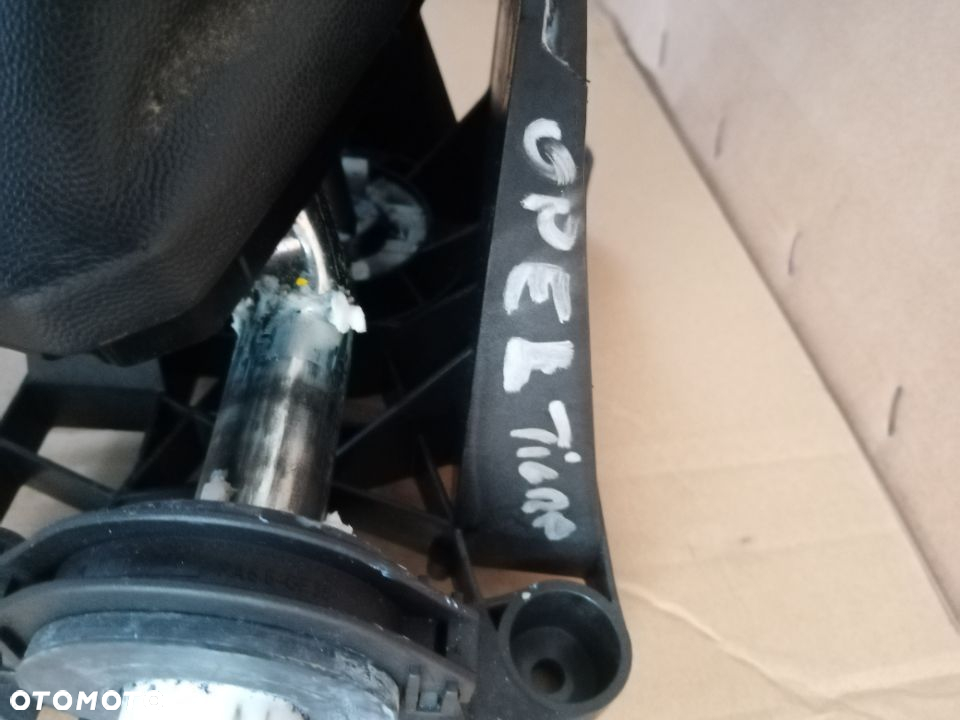 Wybierak lewarek biegów mieszek gałka Opel Tigra B II - 2