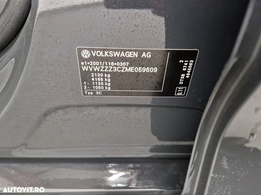 Volkswagen Passat 2.0 TDI DSG Highline - 13