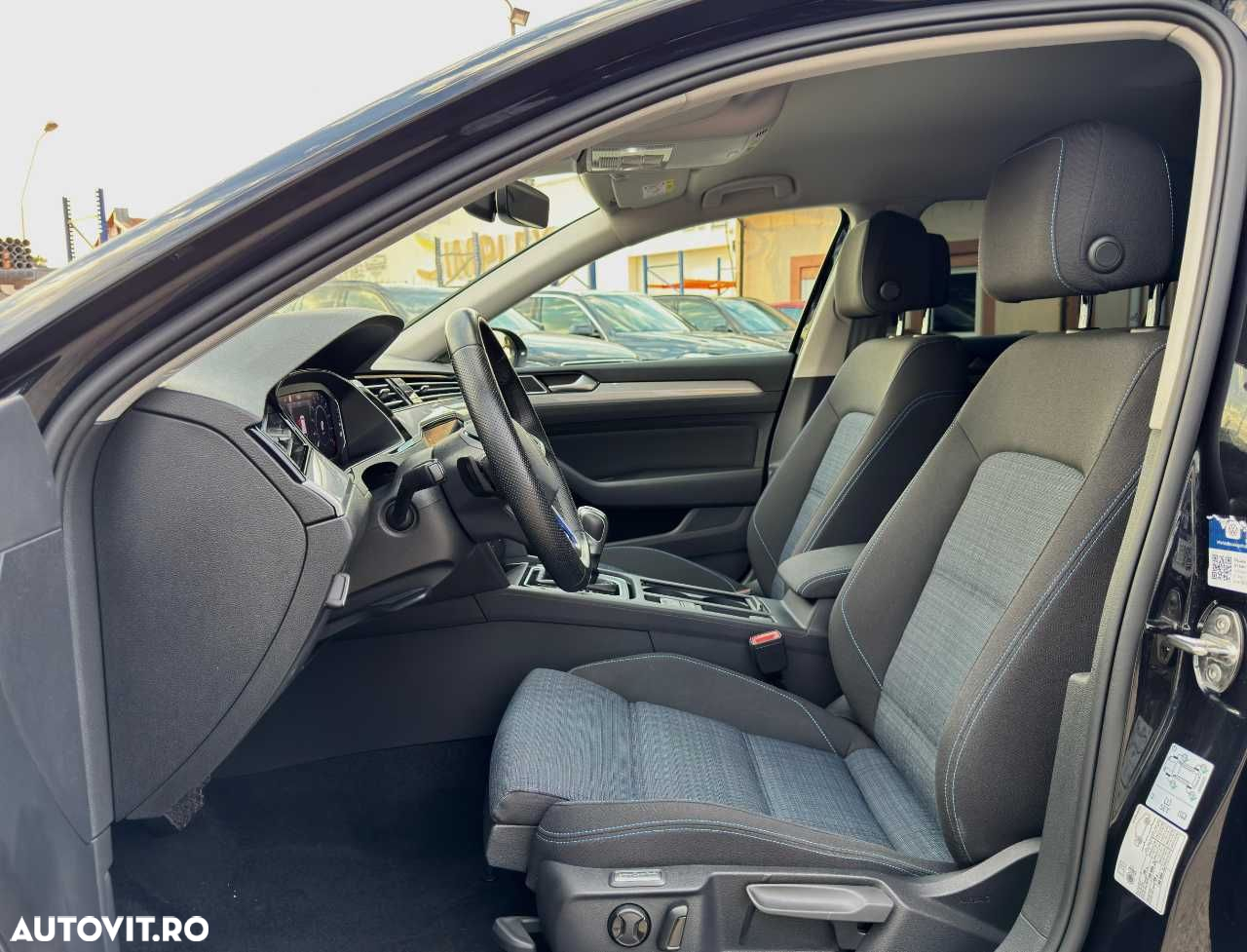 Volkswagen Passat - 17