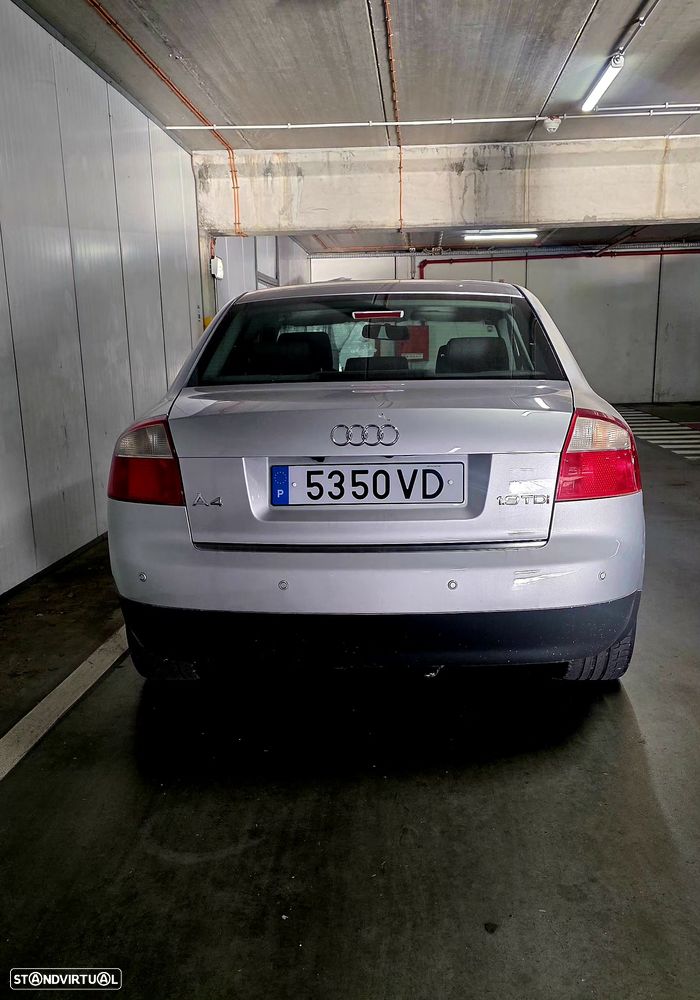 Audi A4 1.9 TDI m6 Sport - 11