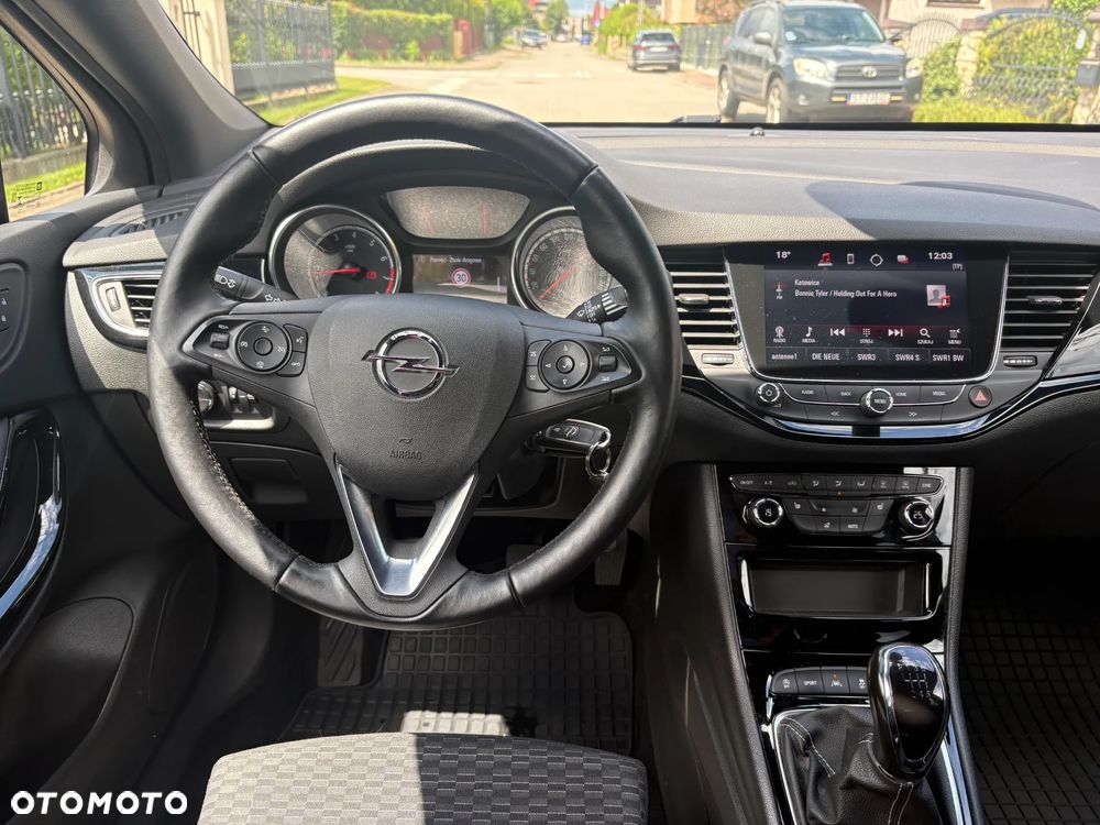 Opel Astra 1.4 Turbo Business - 17