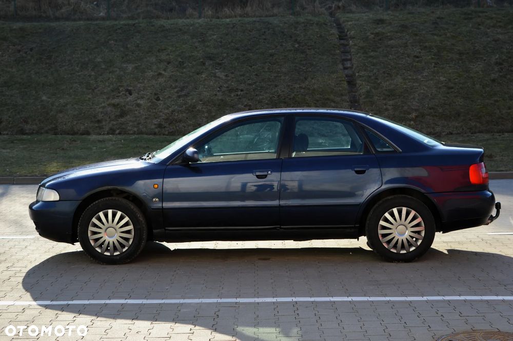 Audi A4 Limousine - 27