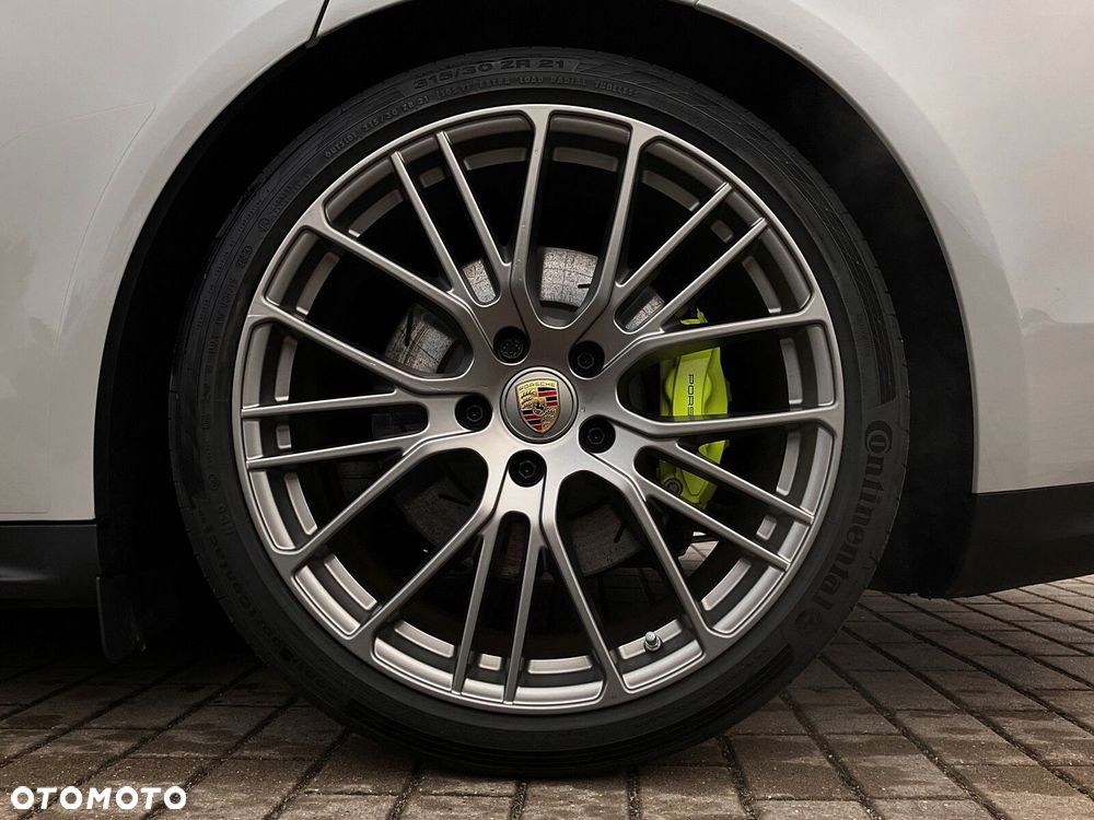 Porsche Panamera - 13