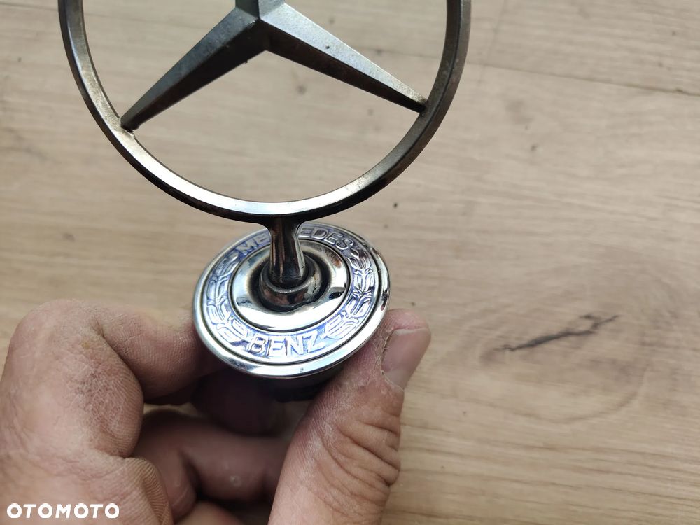 MERCEDES W210 W211 W220 W221 W203 W212 CELOWNIK MASKI EMBLEMAT ZNACZEK - 4