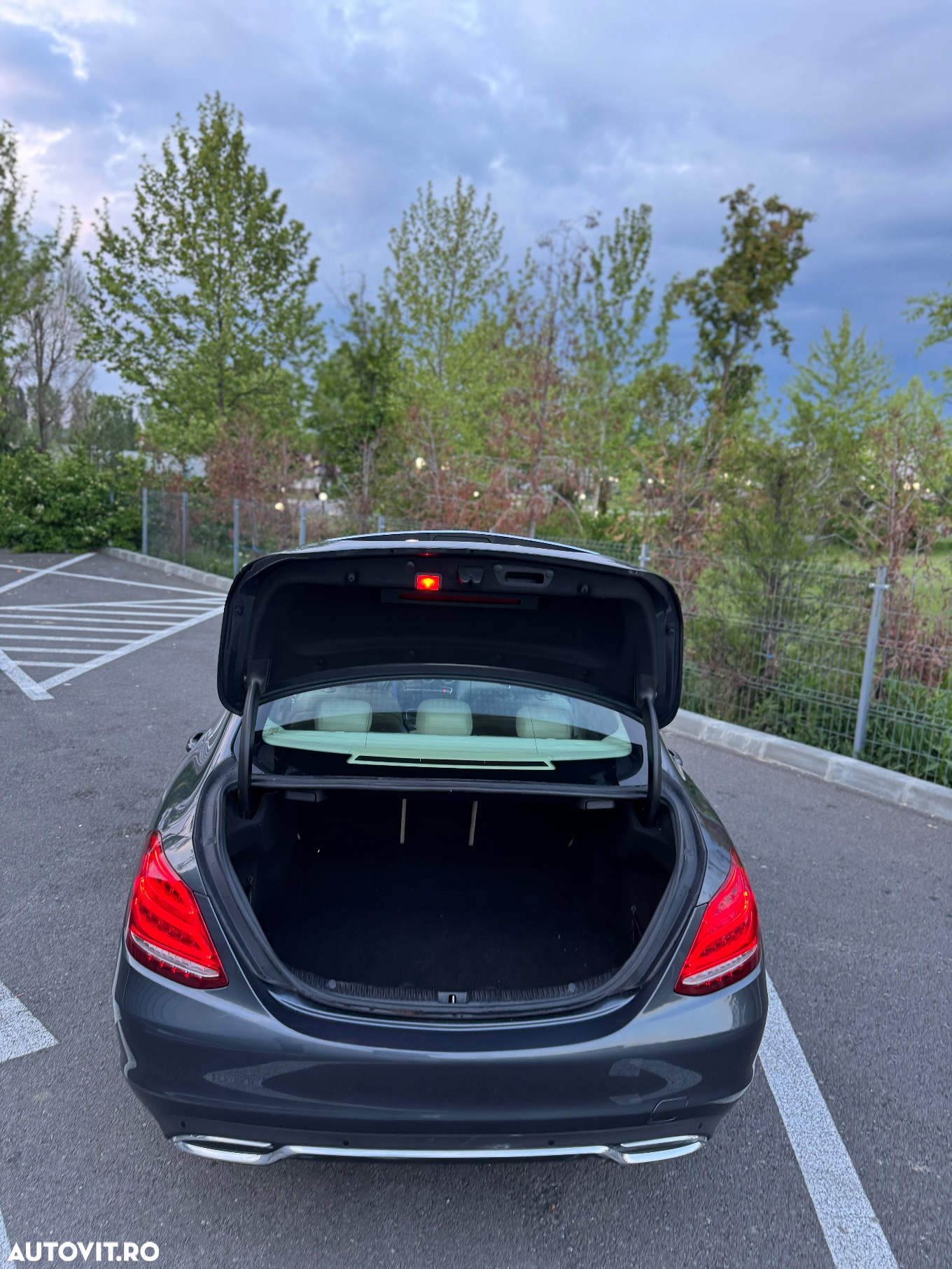 Mercedes-Benz C 300 BlueTec Hybrid - 27