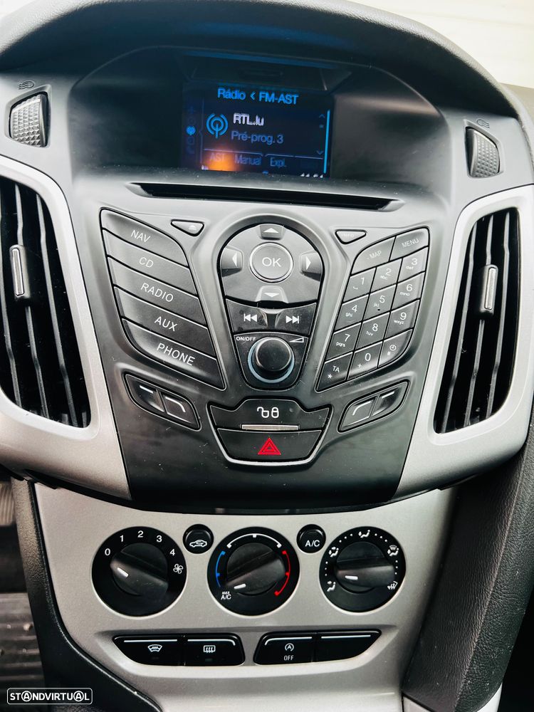 Ford Focus 1.0 SCTi Titanium - 14