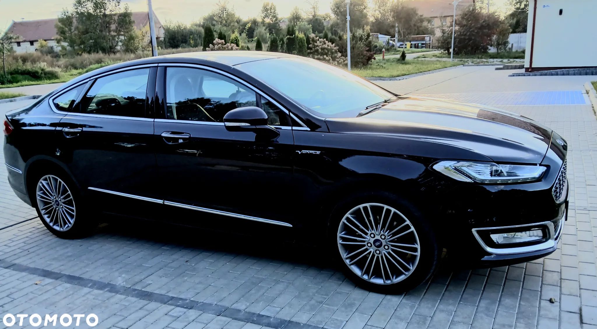 Ford Mondeo Vignale 2.0 EcoBoost - 1