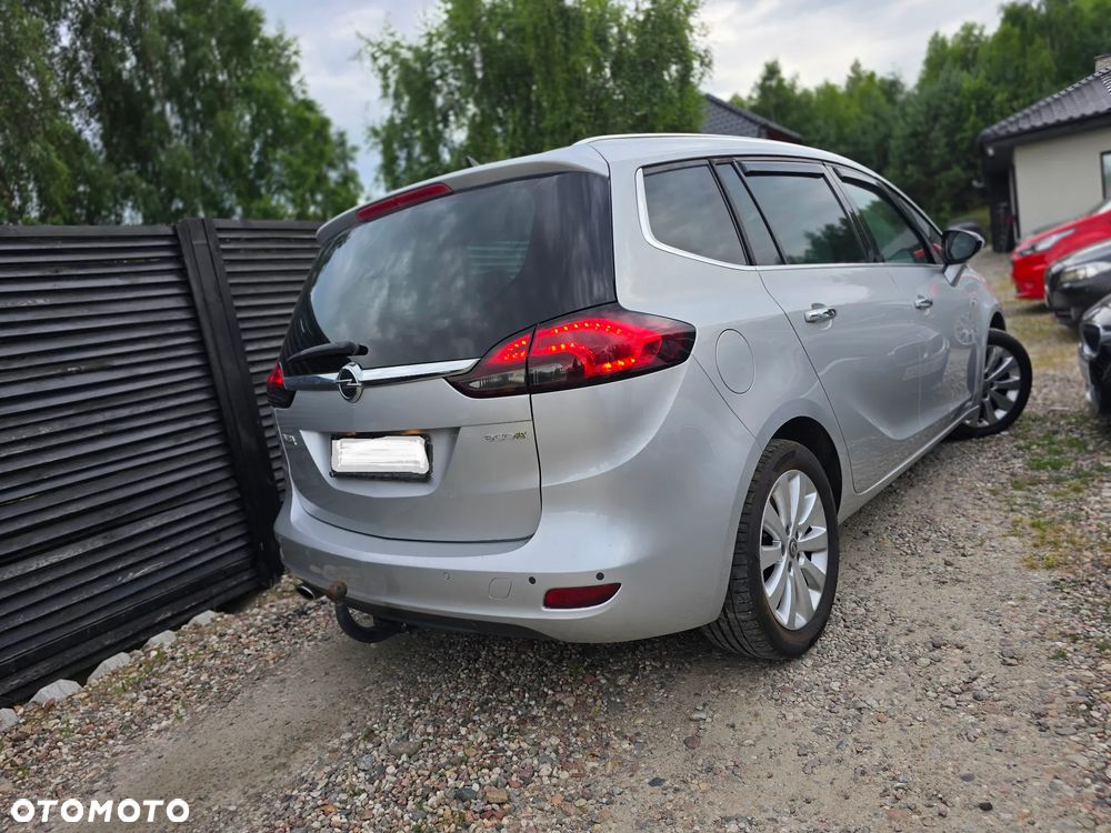 Opel Zafira - 9