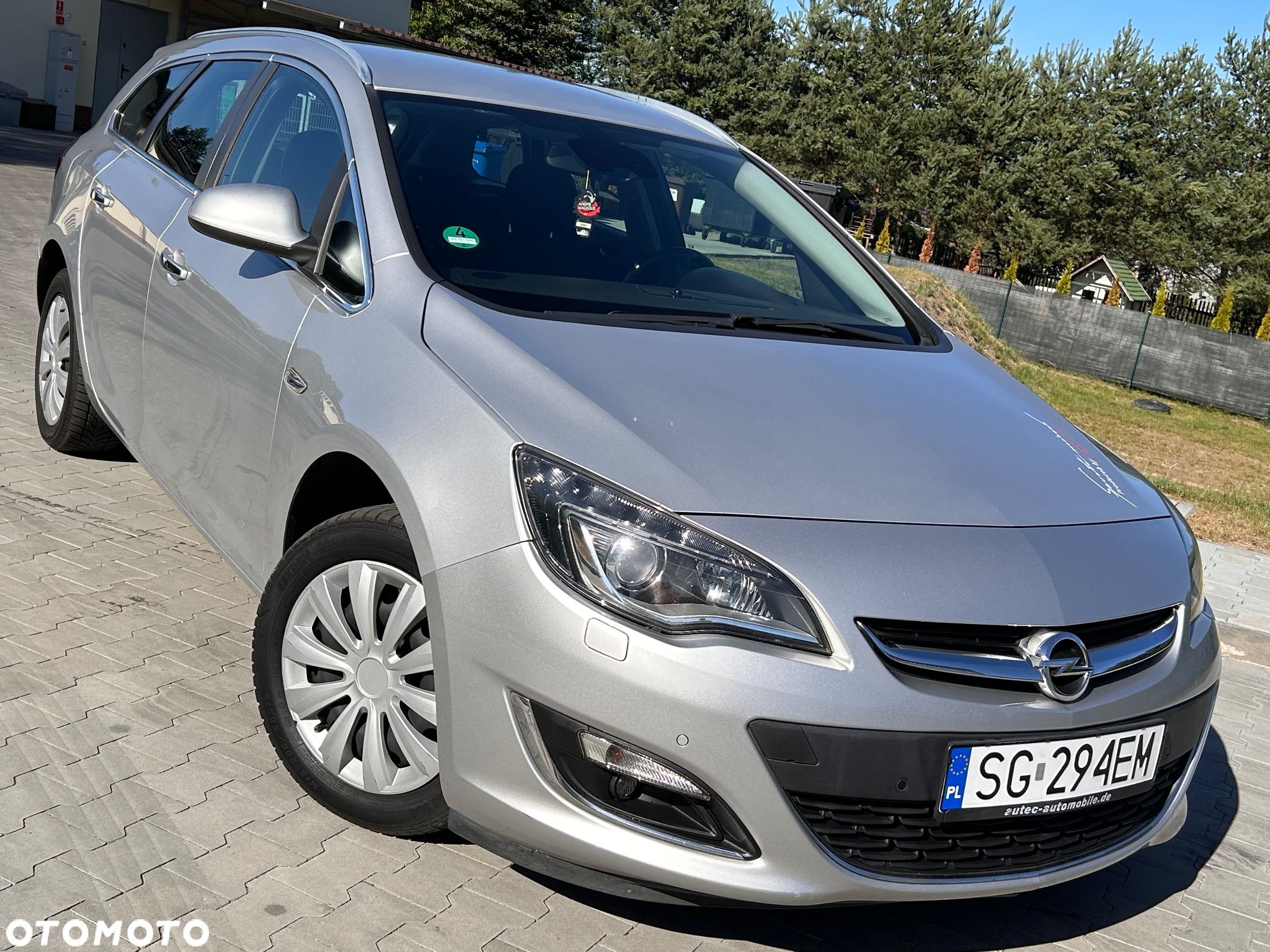 Opel Astra IV 1.7 CDTI Cosmo - 1