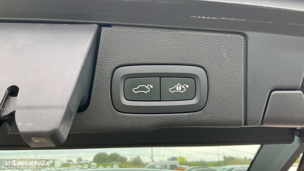 Volvo XC 60 2.0 T6 PHEV Inscription AWD - 11