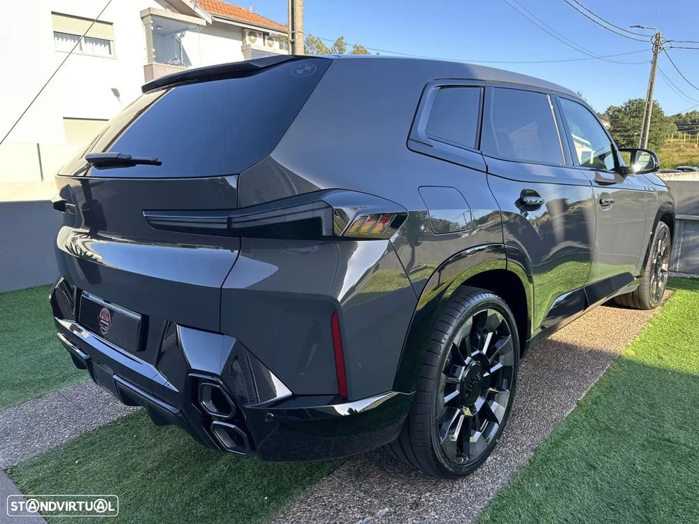 BMW XM Label Red - 12