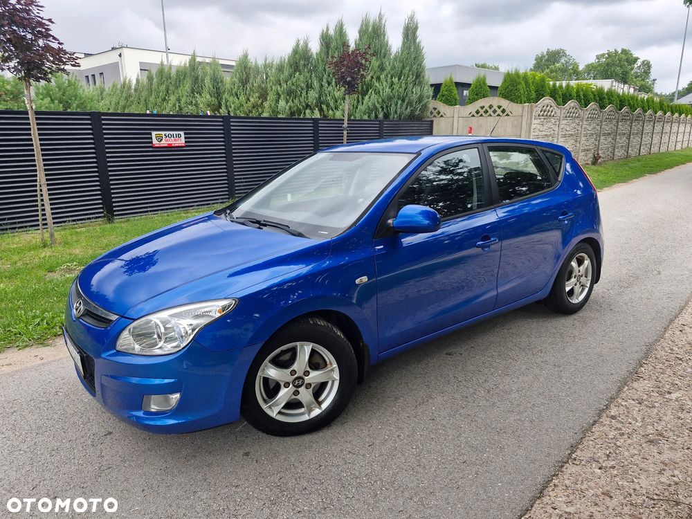 Hyundai i30 1.6 CRDi Classic + - 4