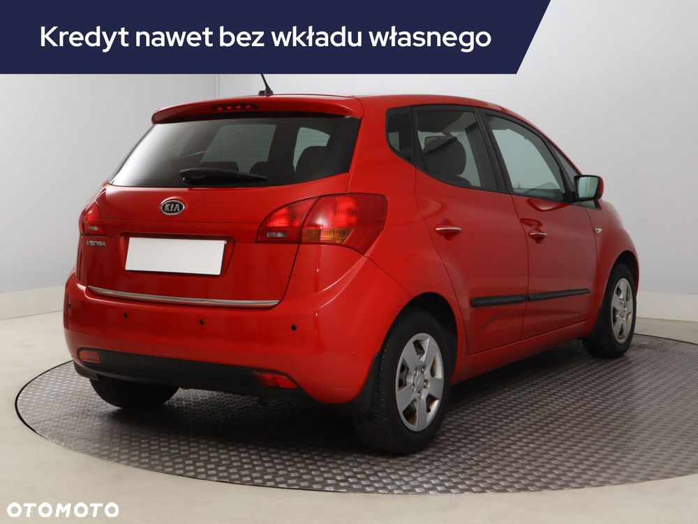 Kia Venga - 7