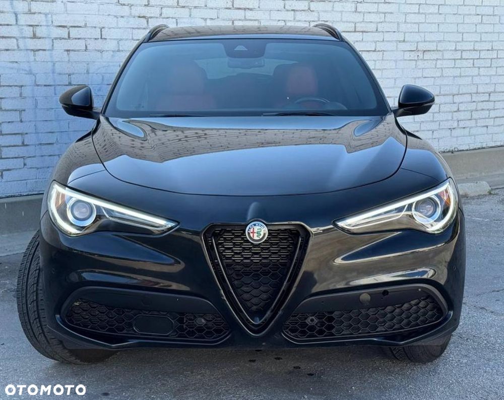 Alfa Romeo Stelvio 2.0 Turbo Sprint Q4 - 4