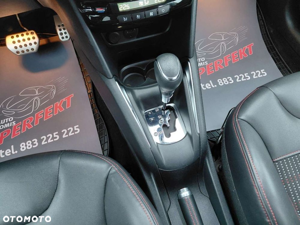 Peugeot 208 - 21