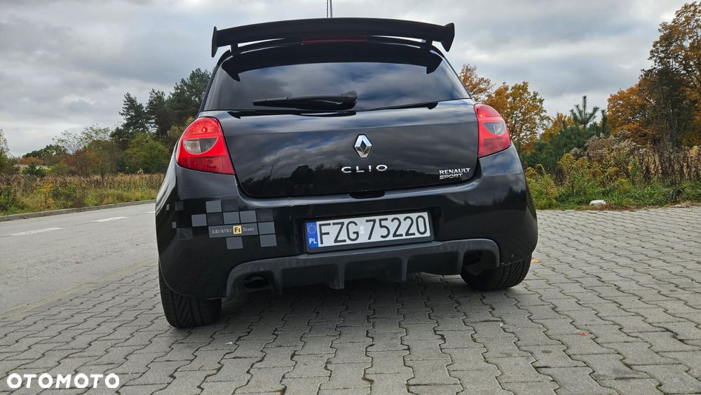Renault Clio 2.0 16V Sport - 10