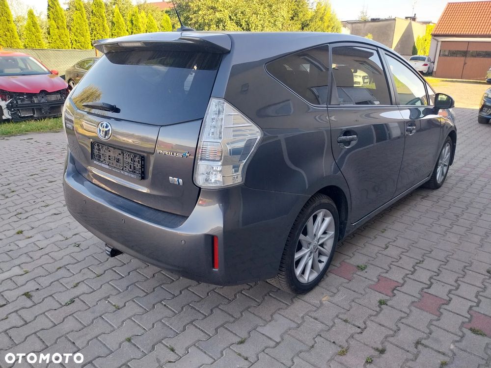 Toyota Prius+ - 1