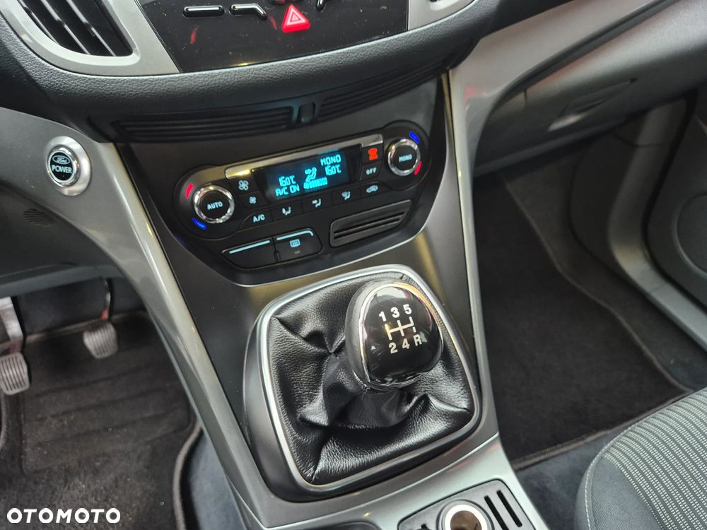 Ford Grand C-MAX - 37