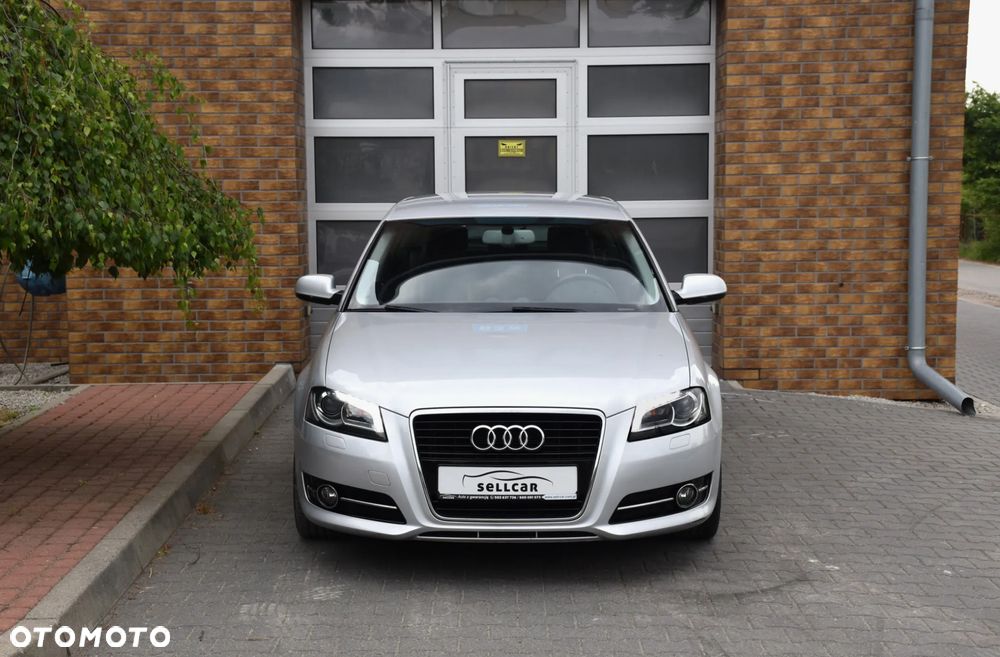 Audi A3 Sportback 2.0 TDI DPF S line Sportpaket - 31