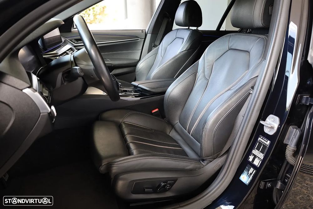 BMW 520 d Pack Desportivo M Auto - 54