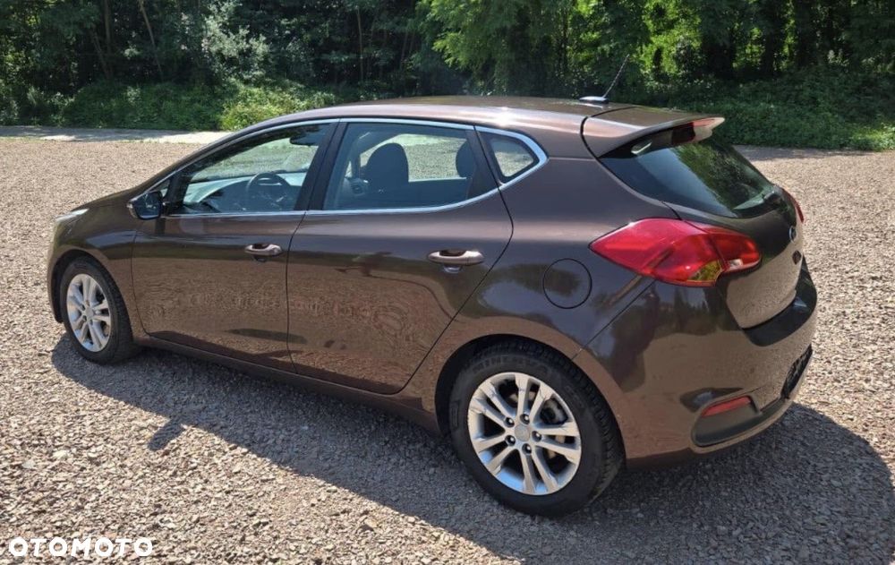Kia Ceed 1.6 CRDi 128 Vision - 3