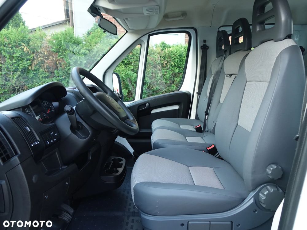 Peugeot Boxer WYWROTKA DOKA 7-osobowy kiper - 18