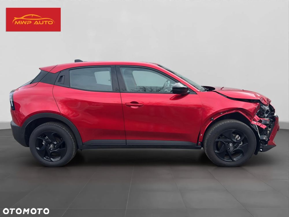 Alfa Romeo Junior 1.2 mHEV Ibrida eDCT - 4