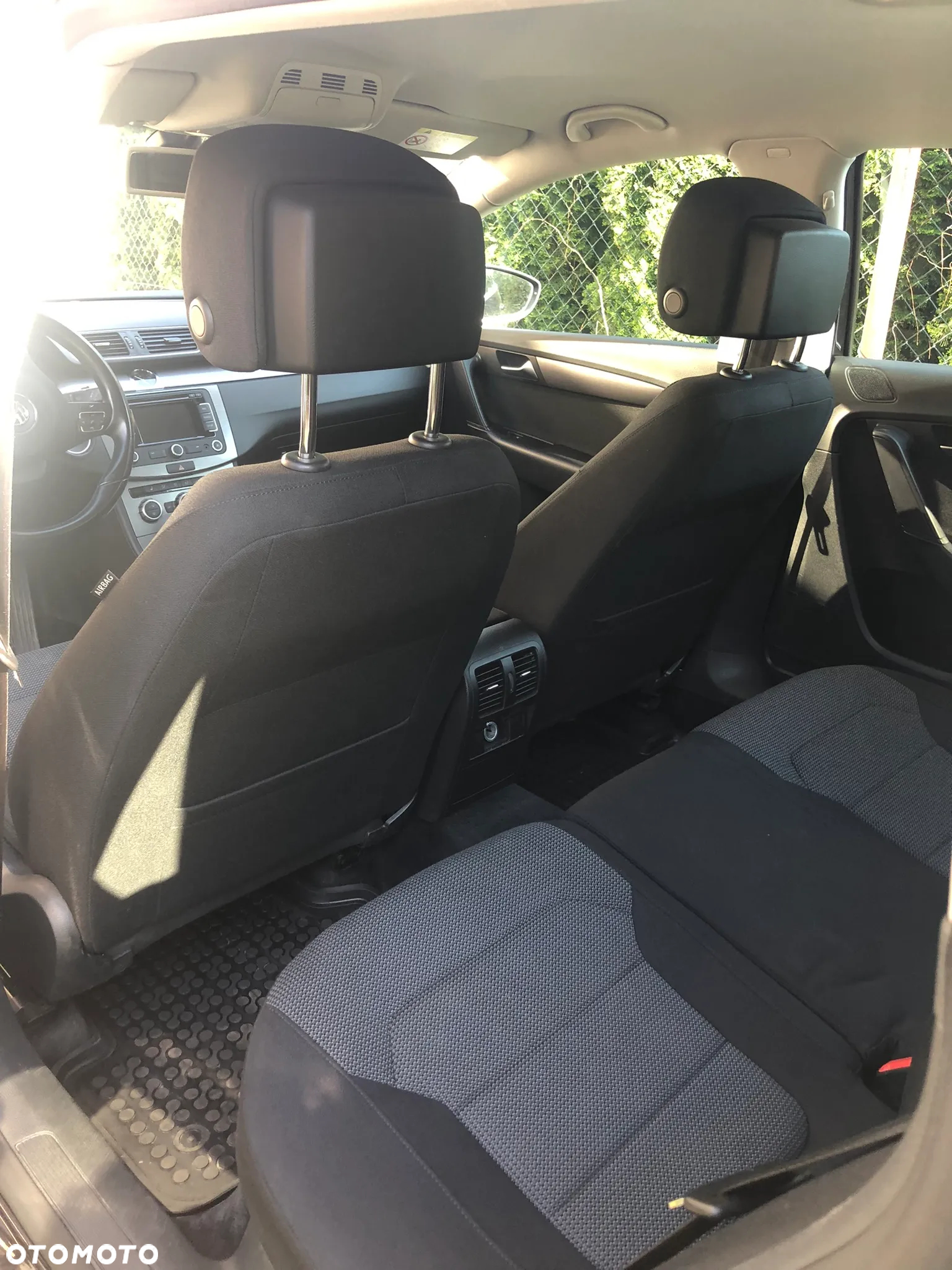 Volkswagen Passat Variant 2.0 TDI DSG BlueMotion Technology Comfortline - 8