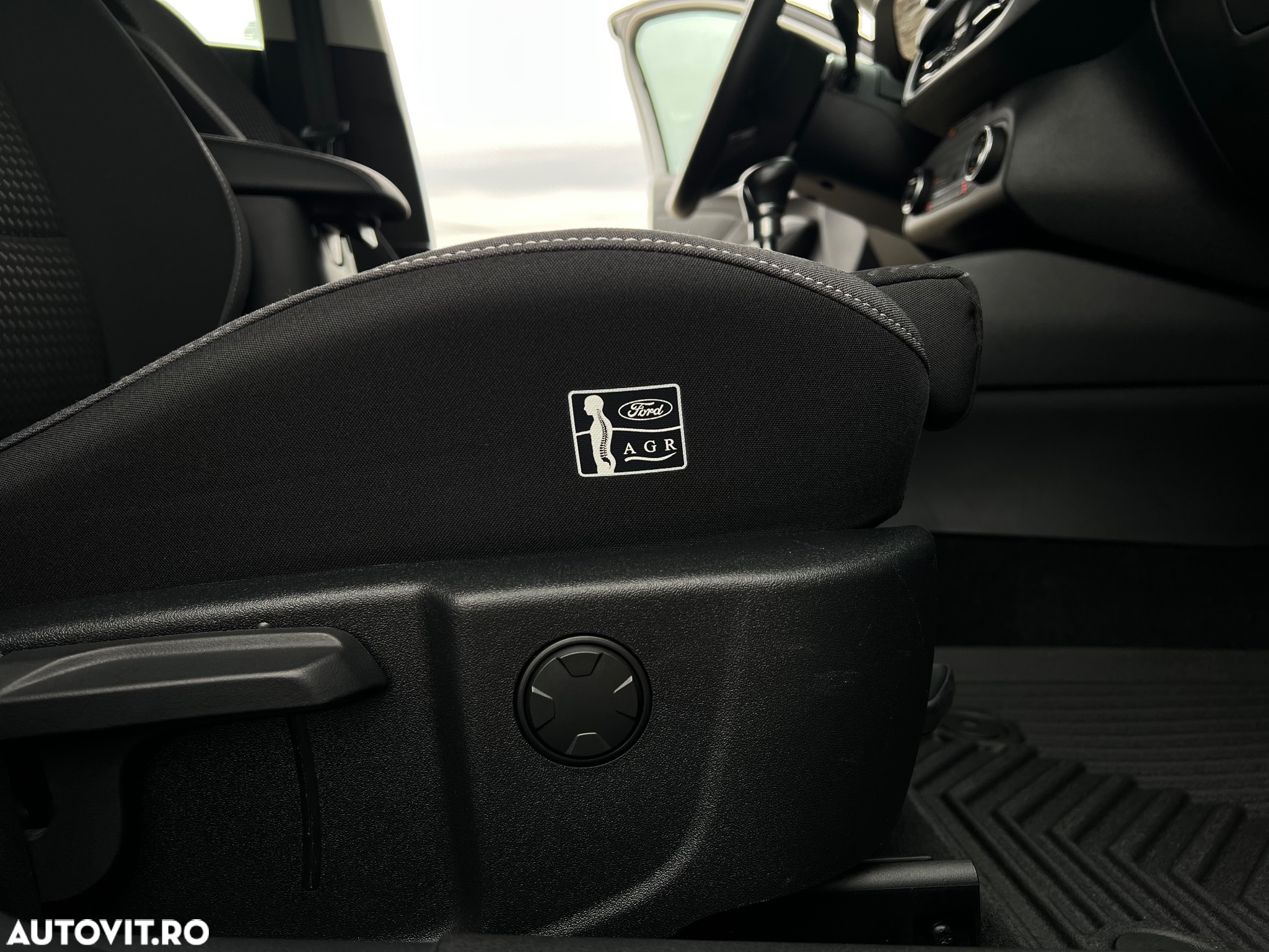 Ford Focus Turnier 1.5 EcoBlue Start-Stopp-System COOL&CONNECT DESIGN - 12