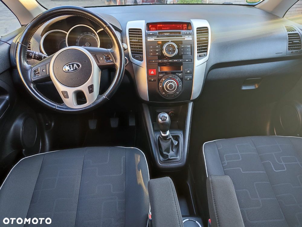 Kia Venga - 16