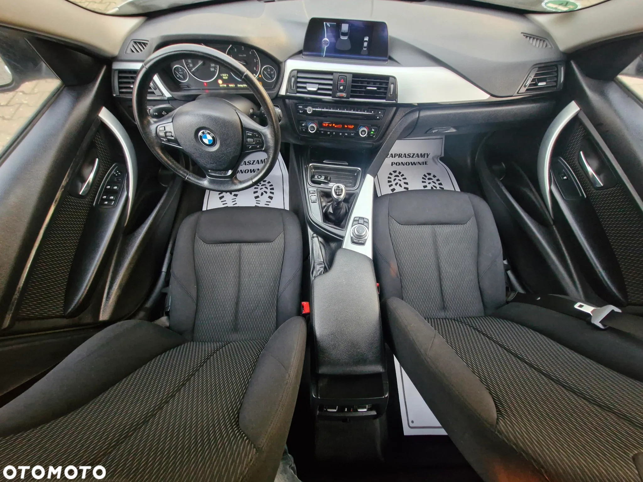 BMW Seria 3 318d DPF Touring Edition Sport - 32