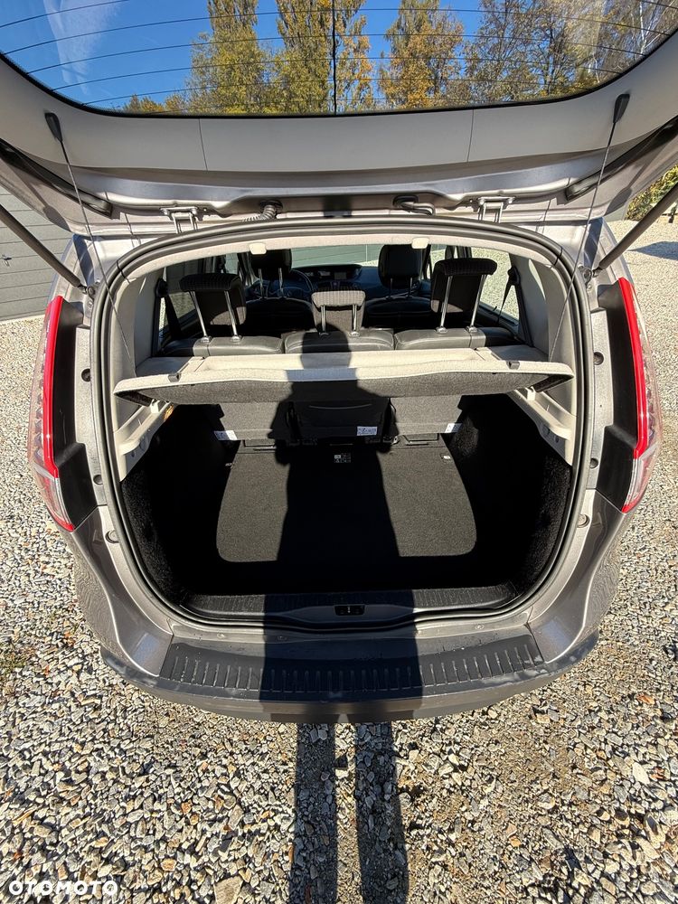 Renault Scenic - 18