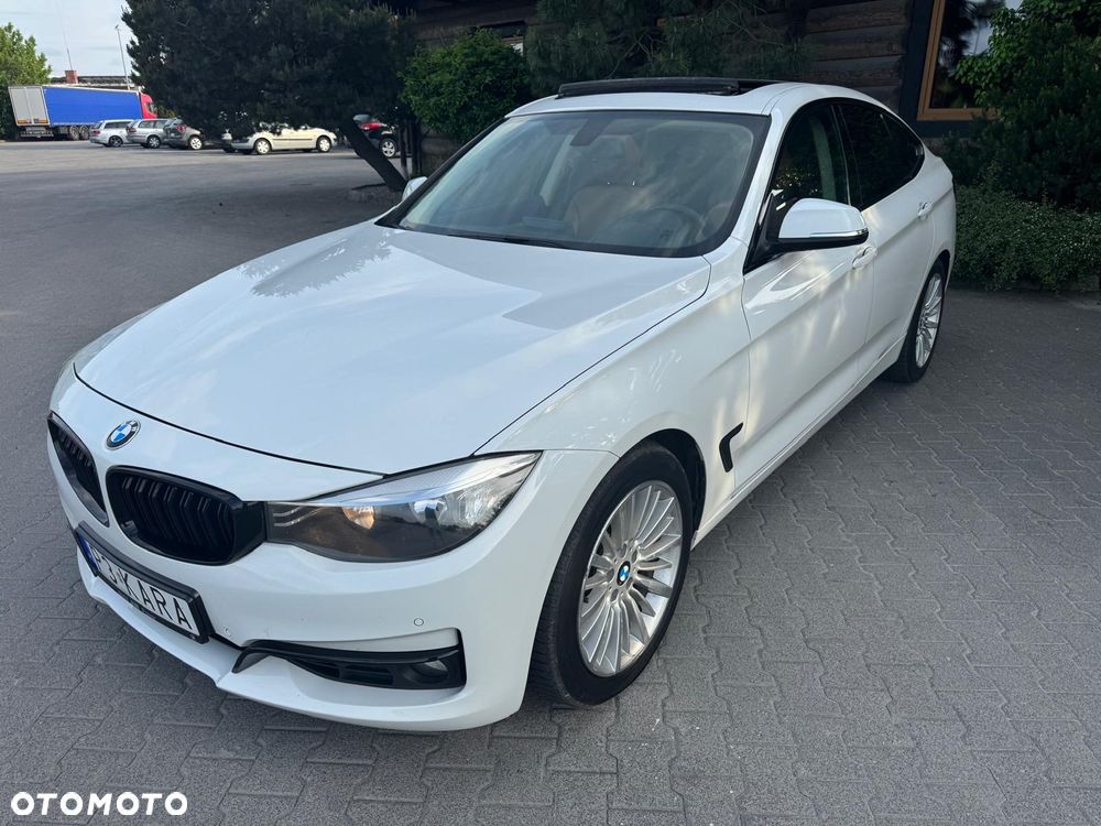 BMW 3GT 328i xDrive - 13