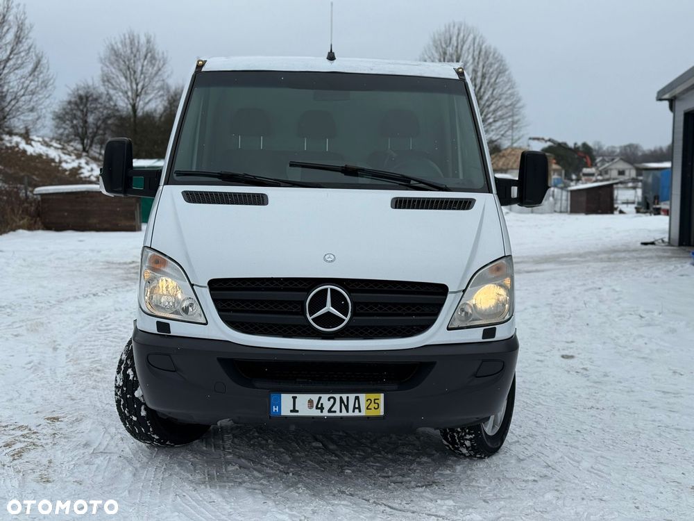 Mercedes-Benz Sprinter - 2