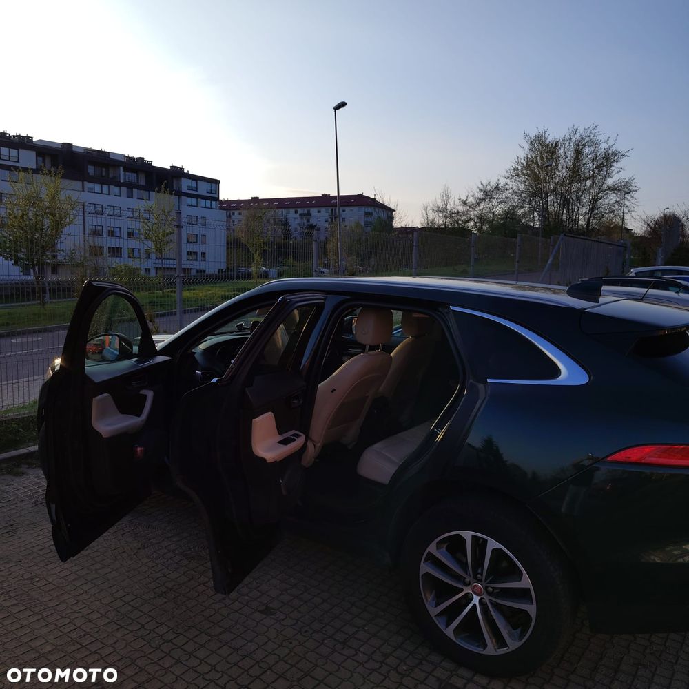 Jaguar F-Pace 2.0 i4D RWD Prestige - 3