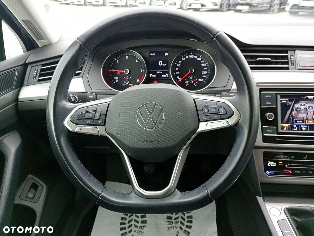 Volkswagen Passat Variant 2.0 TDI EVO Essence - 12