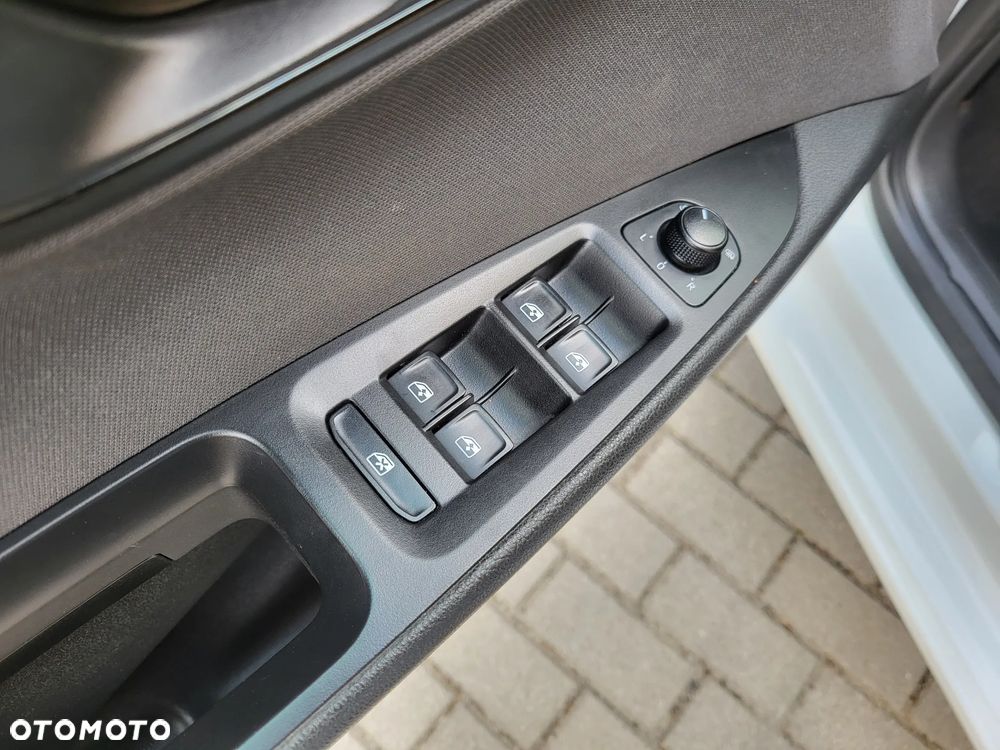 Seat Leon 2.0 TDI DPF Start&Stop DSG XCELLENCE - 31