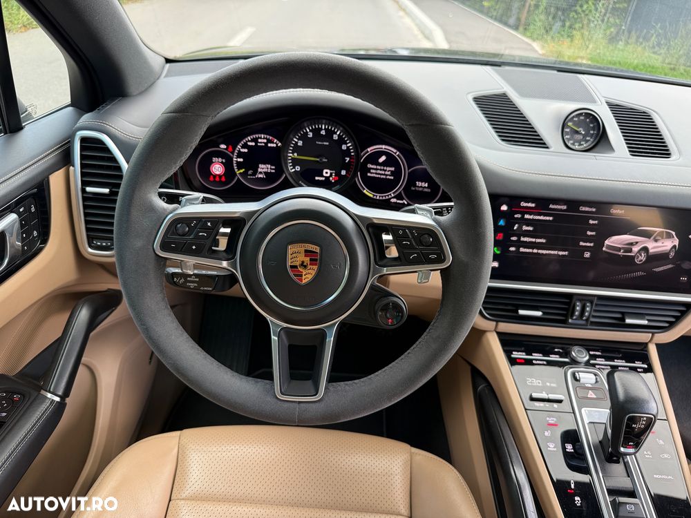 PORSCHE Cayenne 2022 — imagine 9