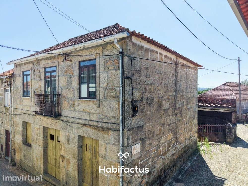 Moradia T4 em Pedra para Reconstrução em Viseu - Grande imagem: 2/24