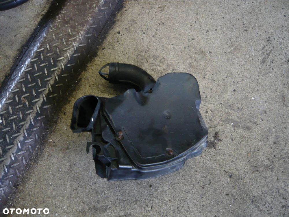 podstawa obudowa filtra rezonator powietrza ford c-max - 1