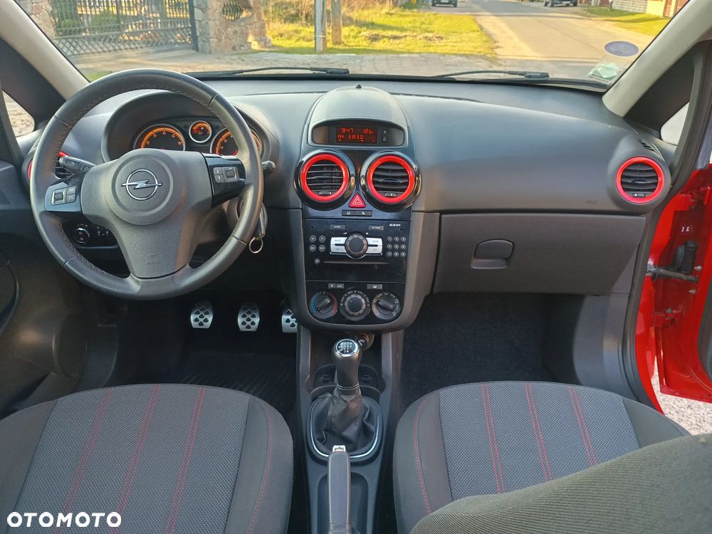 Opel Corsa 1.4 16V Sport - 21