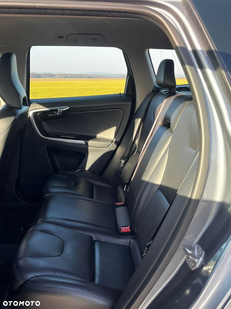 Volvo XC 60 - 11