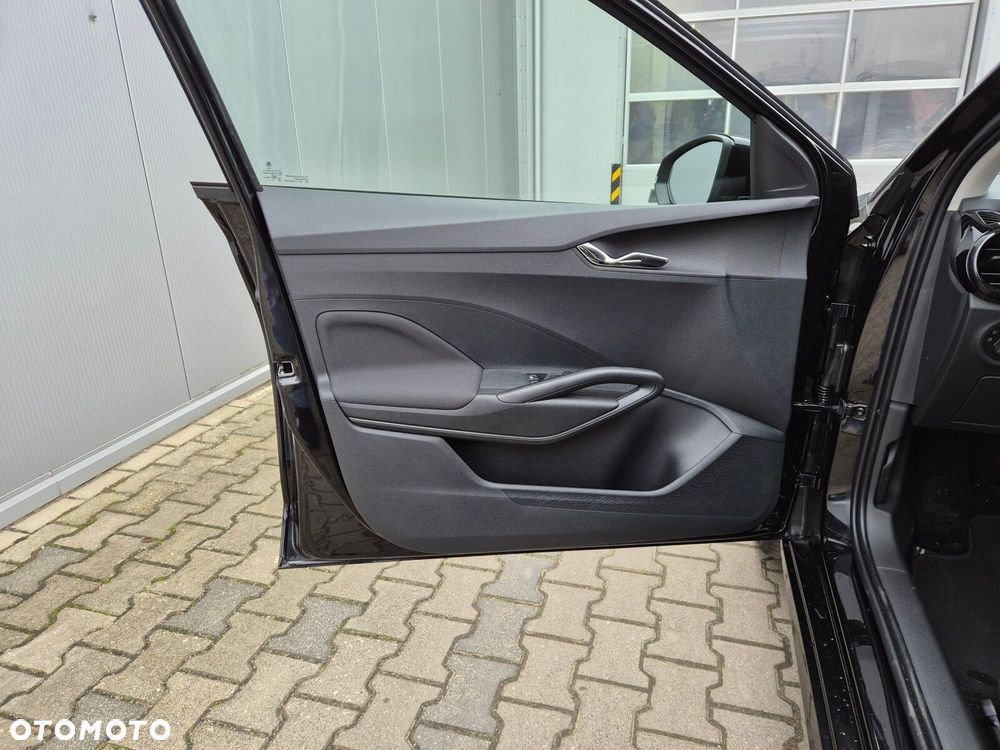 Skoda Fabia 1.0 Essence - 13