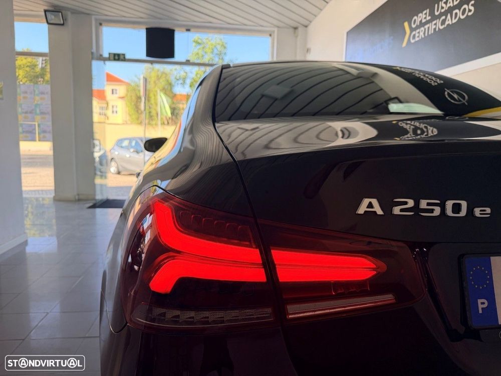 Mercedes-Benz A 250 - 10