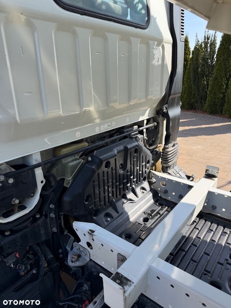 Mitsubishi Fuso Canter - 10