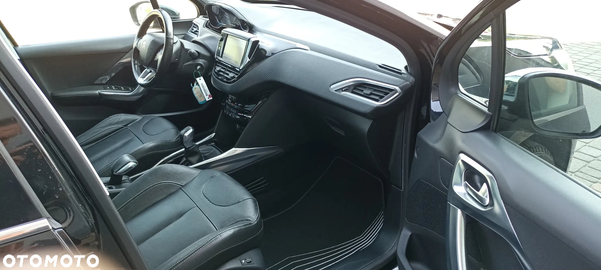 Peugeot 2008 BlueHDi 100 STOP & START Business-Line - 27
