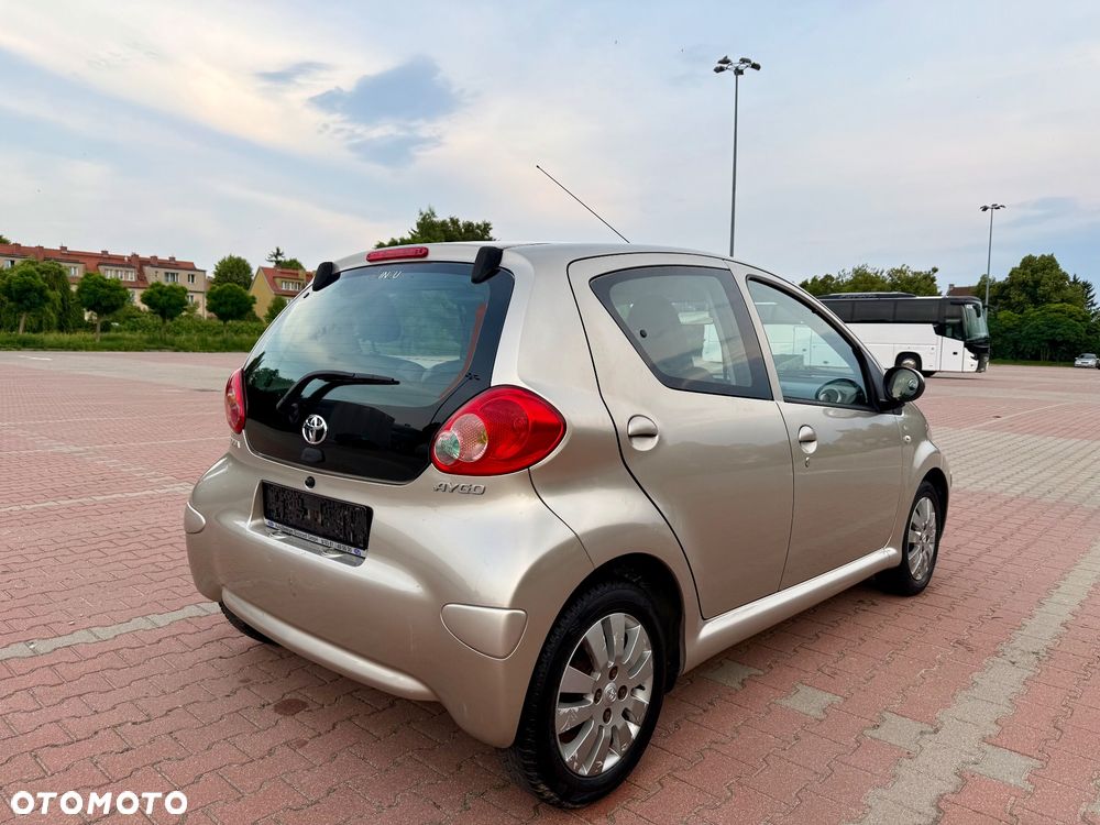 Toyota Aygo Multi Mode ckIN2U - 8