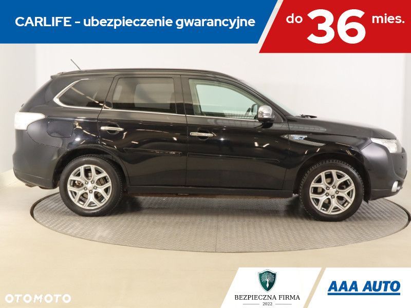 Mitsubishi Outlander - 8