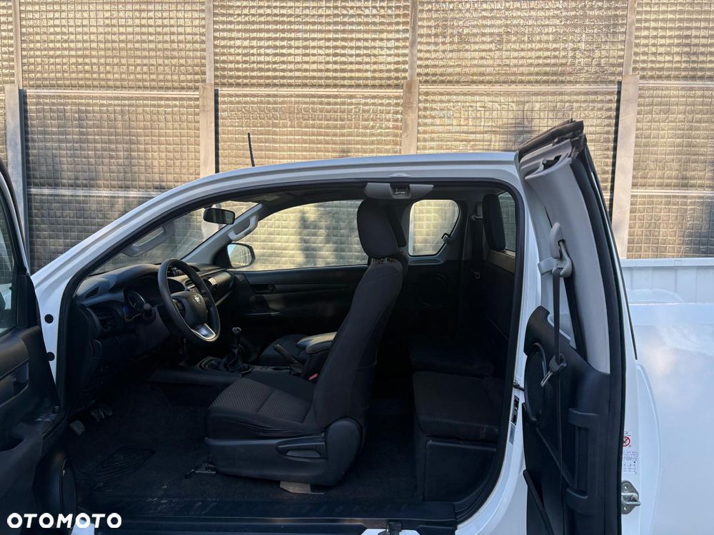 Toyota Hilux 4x4 Extra Cab Comfort - 5