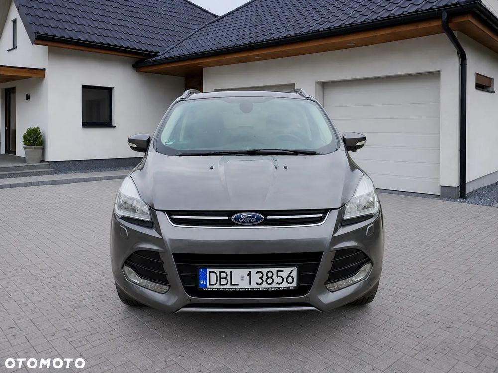 Ford Kuga 1.6 EcoBoost 2x4 Titanium - 9